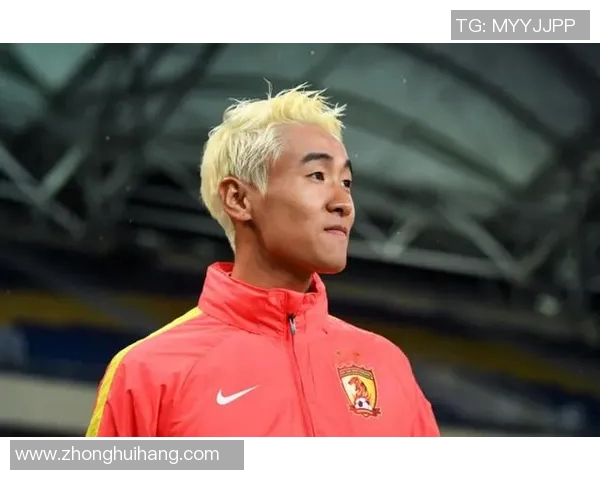 足球明星飞行时尚揭秘穿搭风格引领潮流新趋势 足球明星飞行时尚揭秘穿搭风格引领潮流新趋势