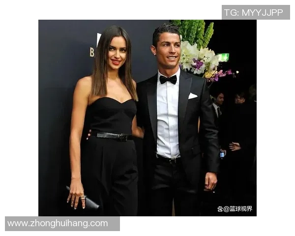 超模与足球明星的精彩碰撞视频揭示了时尚与运动的完美结合 超模与足球明星的精彩碰撞视频揭示了时尚与运动的完美结合