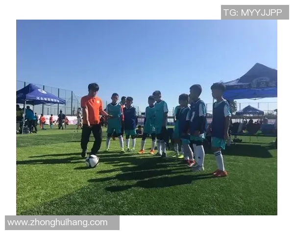 足球明星与粉丝共同守护的梦想之约与激情时刻的永恒承诺