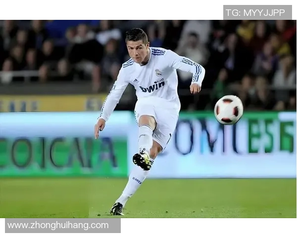 足球明星如何通过职业生涯实现财富增长与社会影响力的双重受益 足球明星如何通过职业生涯实现财富增长与社会影响力的双重受益